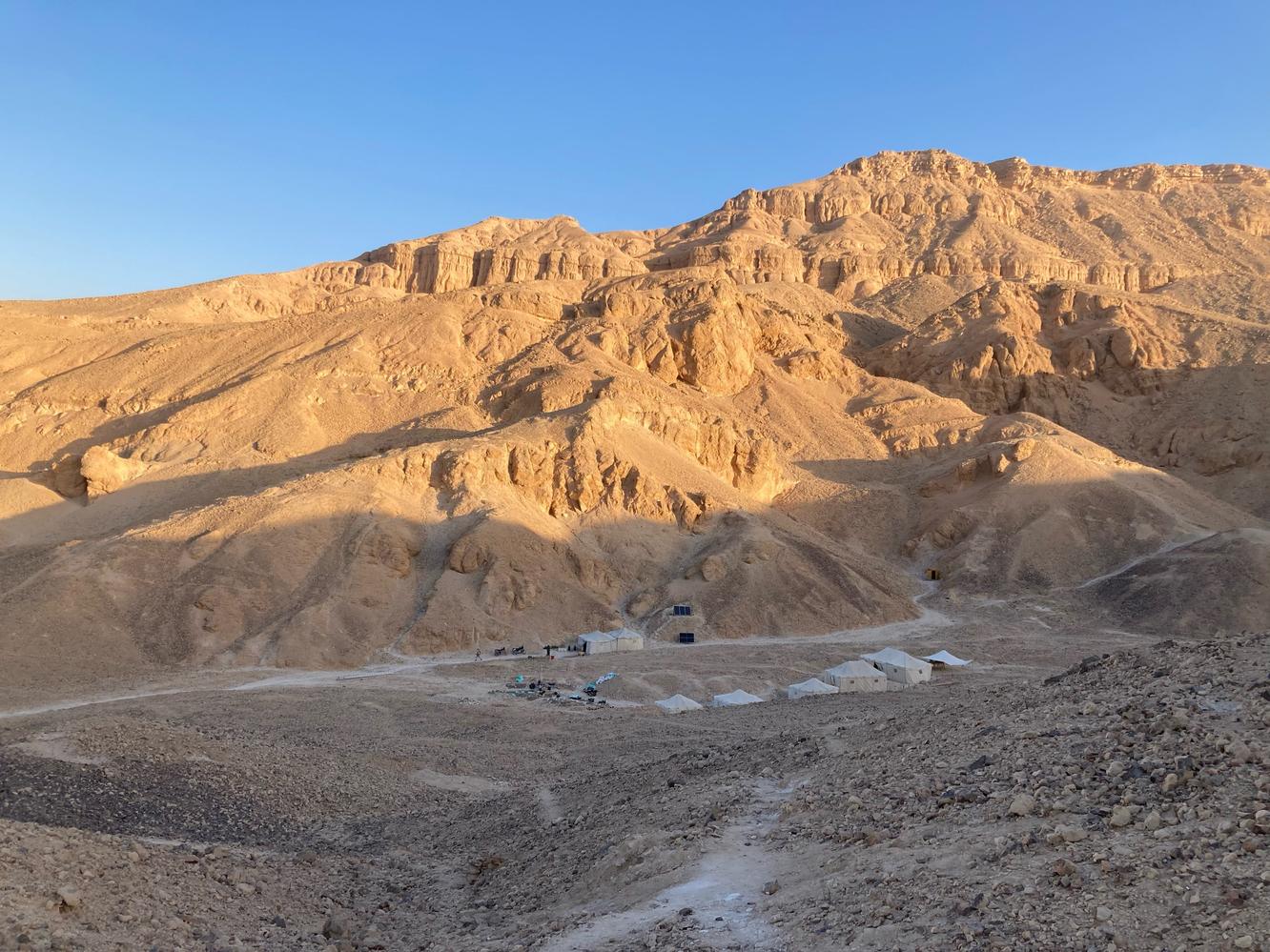 25 24 01 Bunbury_Challenges of Climate Change for Egypt’s Theban Mountain_Theban Mountain seen from Wadi 300