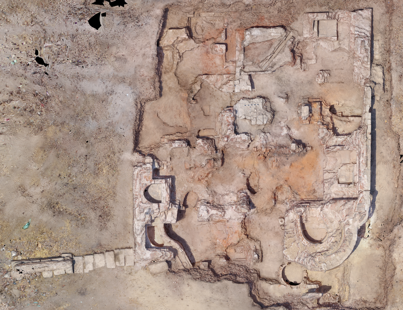 Abdel Kader_Excavation of a Roman Public Bath at Hermopolis Magna_birds-eye view