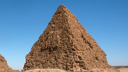 Kilroe_Kingdom of Kush_pyramid of King Aspelta